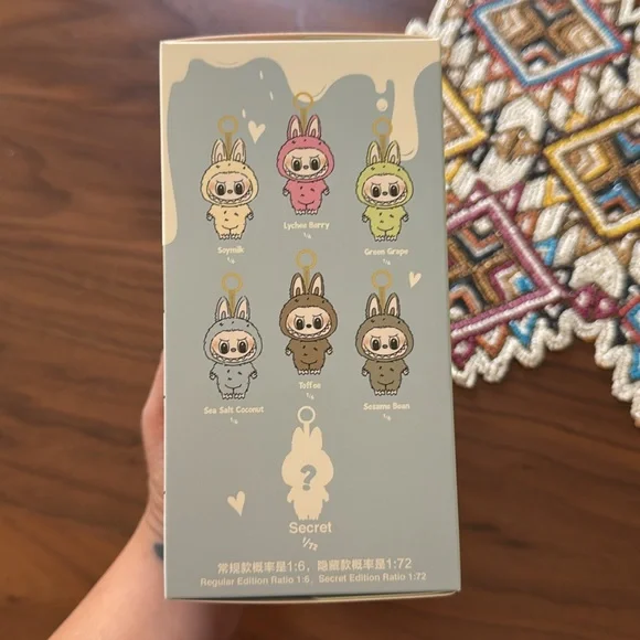 NIB | The Monsters Exciting Macaron - Sea Salt Coconut - Picture 6 of 6